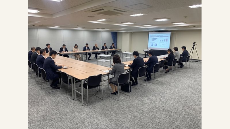 大阪で貸し会議室を探すなら:AP大阪淀屋橋Oルーム+スタンダード配信プラン活用事例