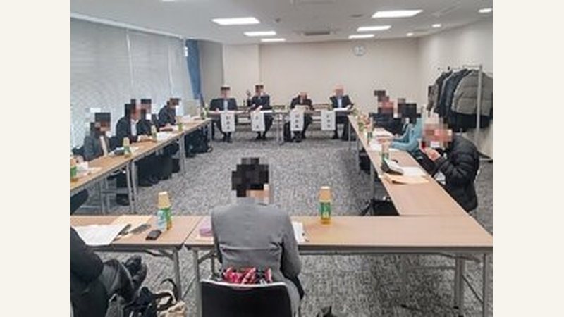 定期的に集まる会合の場として