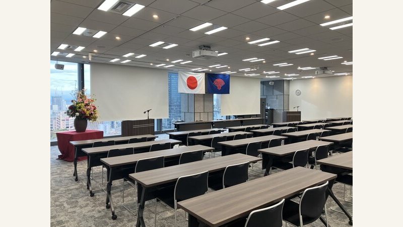 ご利用事例 【入社式 Dルーム】